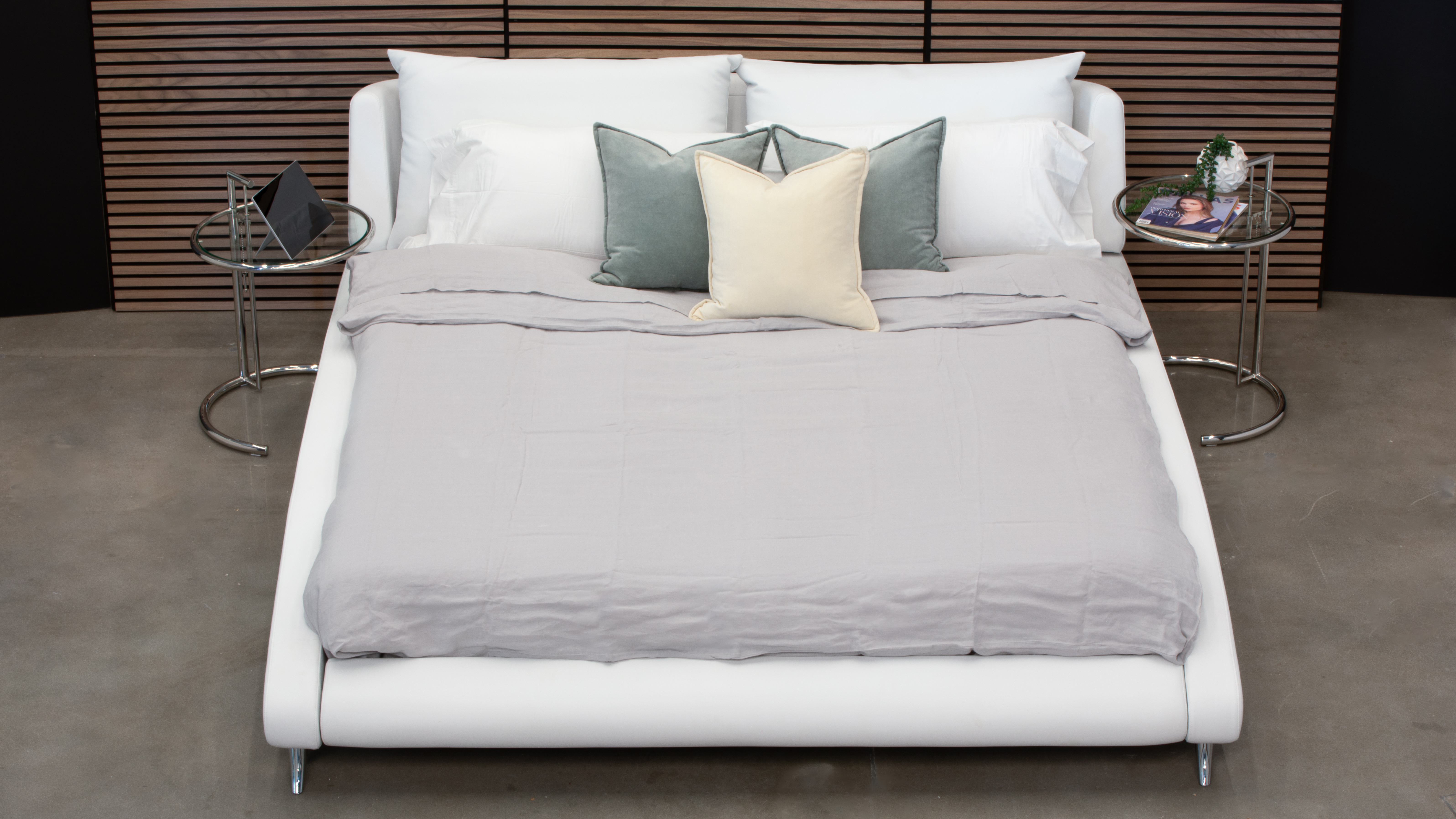 Cadillac White Microfiber Leather | Zuri Furniture