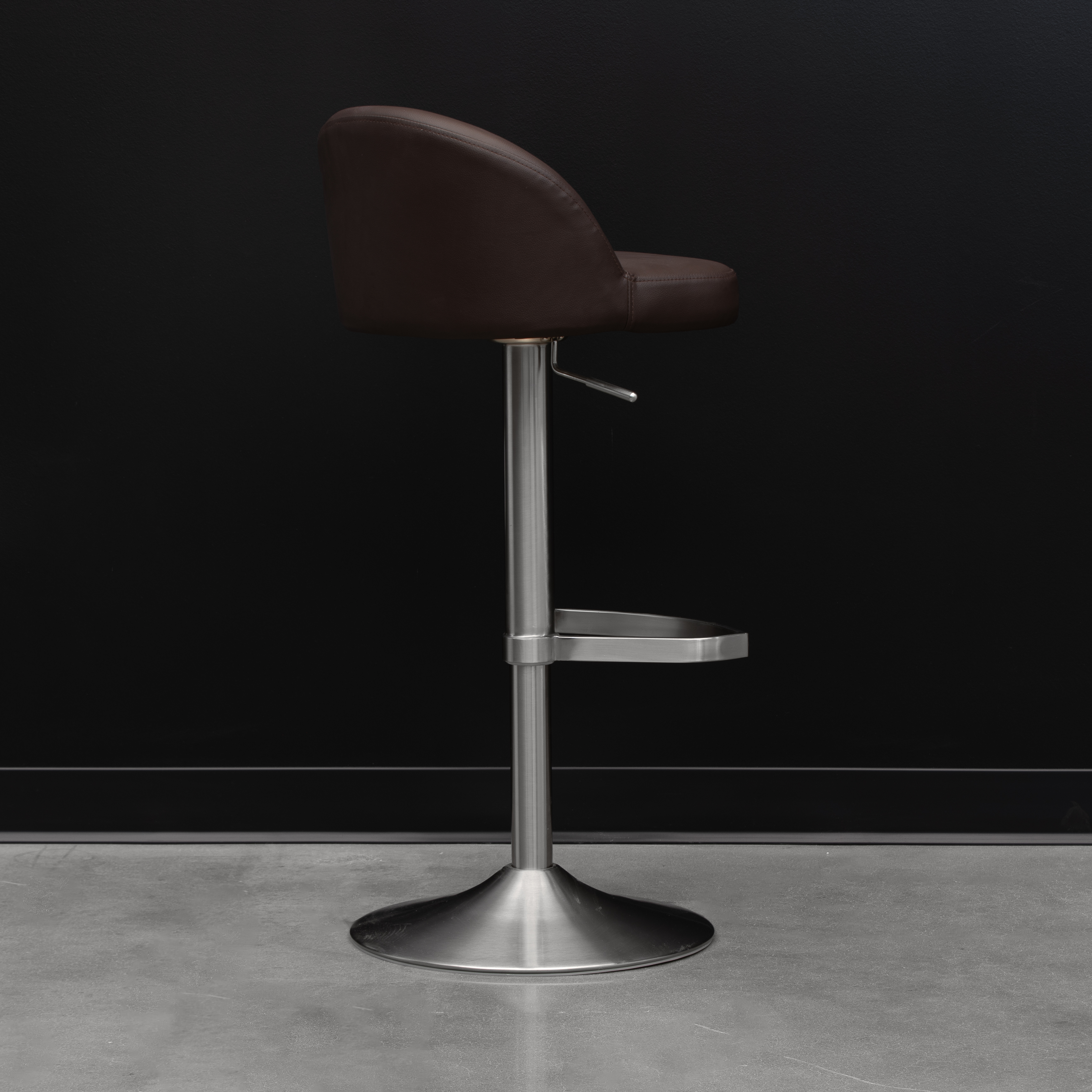 Gas lift breakfast bar stools online